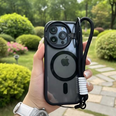 coque transparente noire style moderne