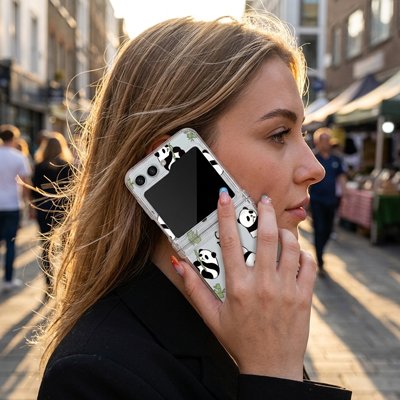 coque transparente sept pandas mignons avec femme