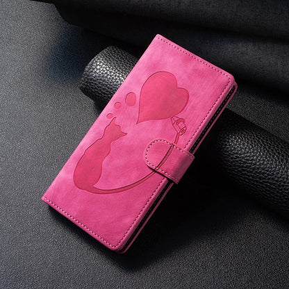 etui telephone rose motif chat coeur table noir