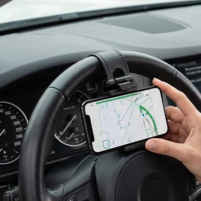 support telephone voiture fixation au volant