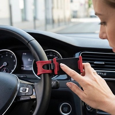 support telephone voiture fixation sur volant