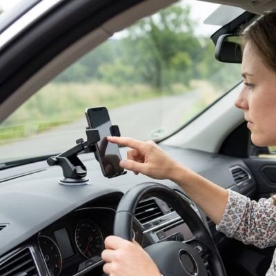 support telephone voiture orientation libre